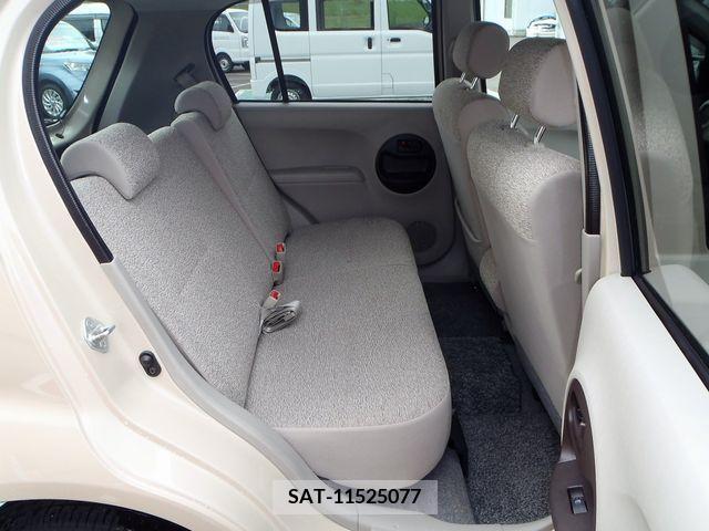 Toyota PASSO 2011-04 203692-6