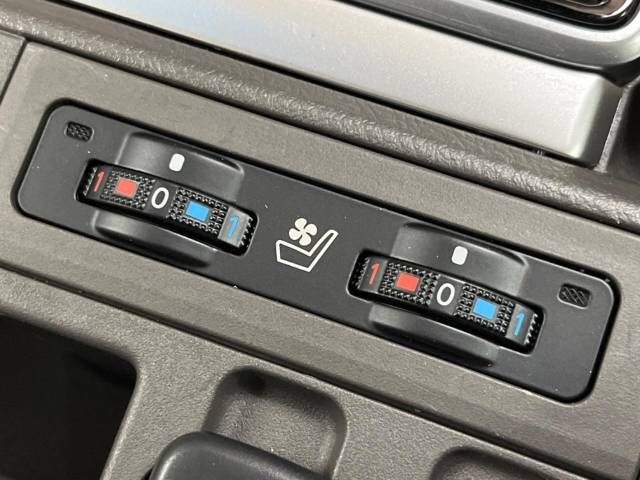 Toyota PRADO 2023-02 181445-7