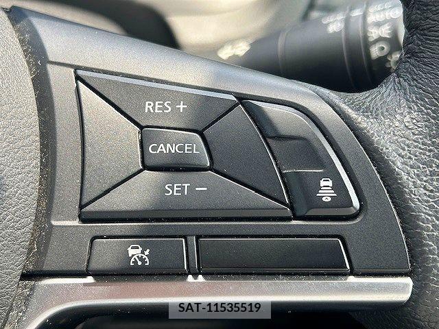 Nissan NOTE 2019-04 365402-22