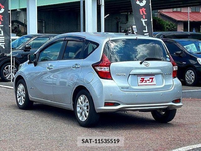 Nissan NOTE 2019-04 365402-8