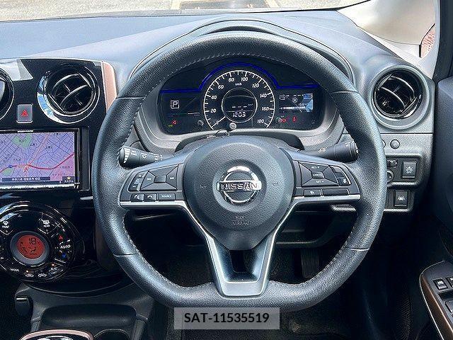Nissan NOTE 2019-04 365402-13