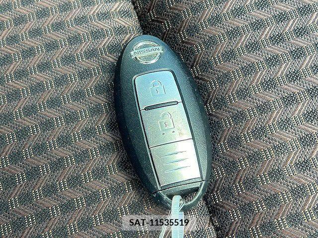 Nissan NOTE 2019-04 365402-4
