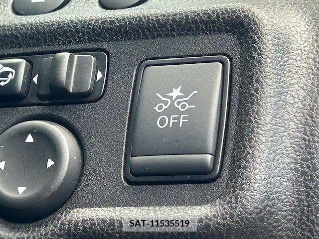 Nissan NOTE 2019-04 365402-23