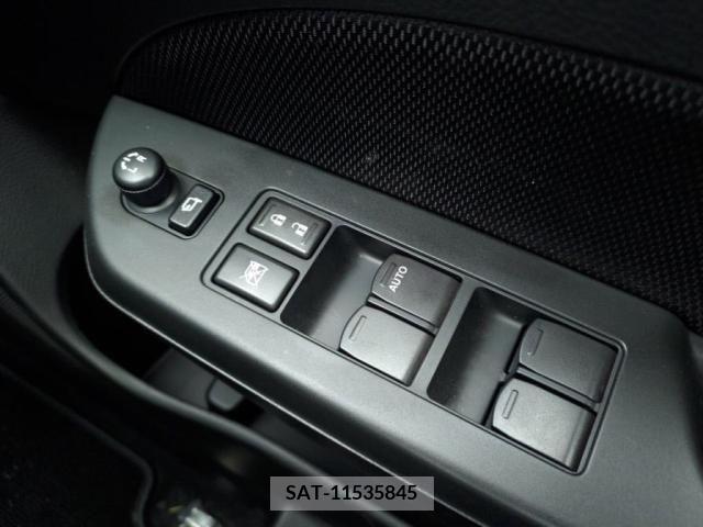 Suzuki SWIFT 2012-02 326439-12