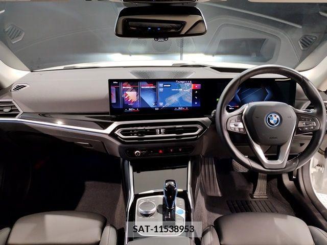 Bmw i4 2022-07 209280-4