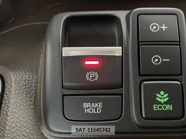 Honda N BOX 2022-08 278661-5