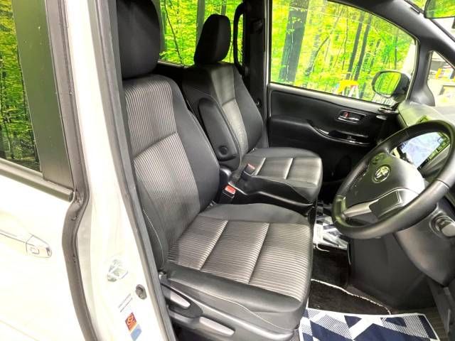 Toyota VOXY 2019-05 10213-9