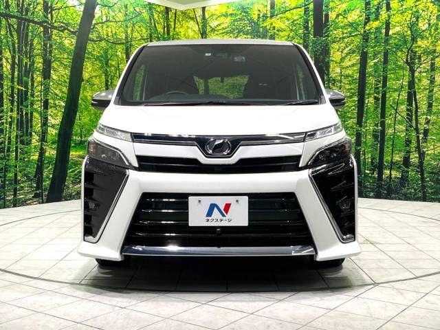 Toyota VOXY 2019-05 10213-15