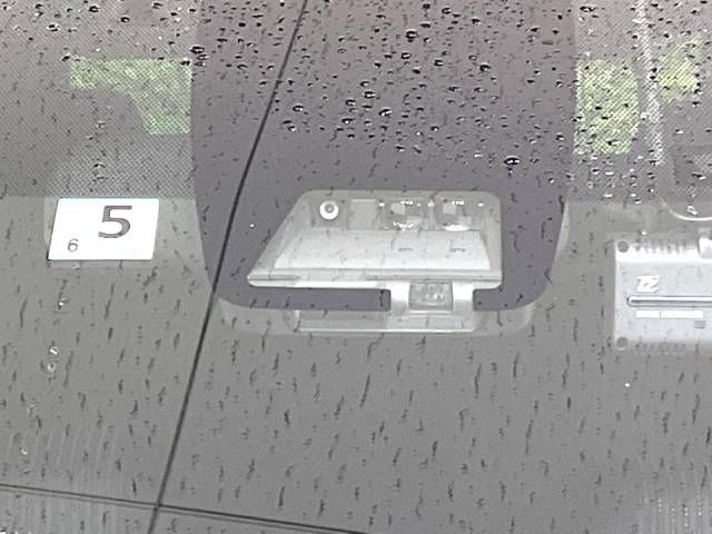 Toyota VOXY 2019-05 10213-2