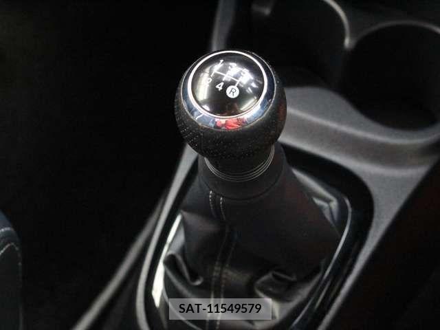 Toyota VITZ 2019-02 240519-3