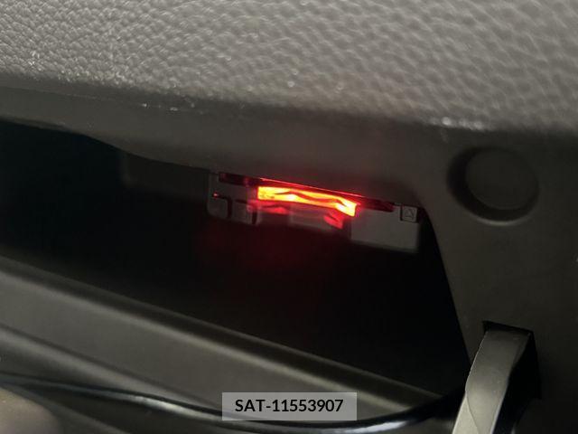 Honda N BOX 2022-06 333888-17