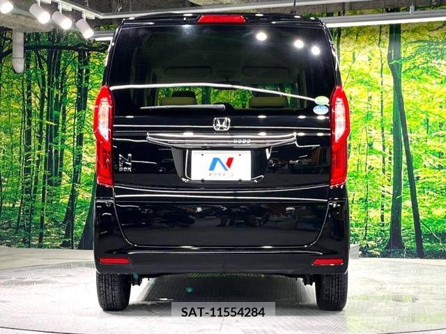 Honda N BOX 2019-04 217251-15