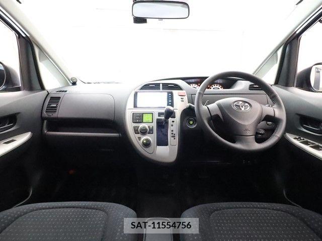 Toyota RACTIS 2010-02 326835-2