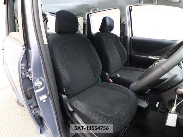 Toyota RACTIS 2010-02 326835-3