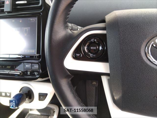 Toyota PRIUS 2016-04 366396-12