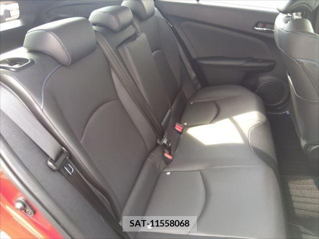 Toyota PRIUS 2016-04 366396-15