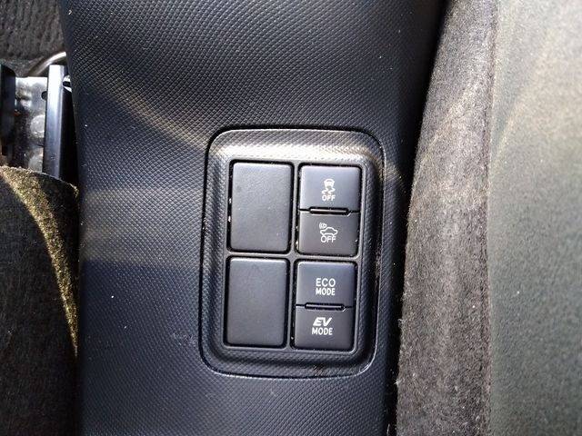 Toyota AQUA 2018-05 187262-10