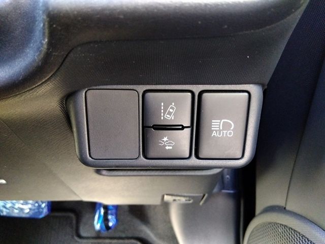 Toyota AQUA 2018-05 187262-13