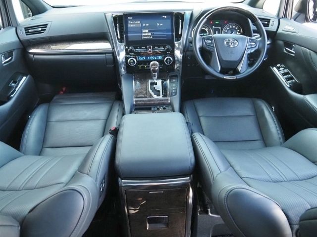 Toyota VELLFIRE 2021-05 13565-9