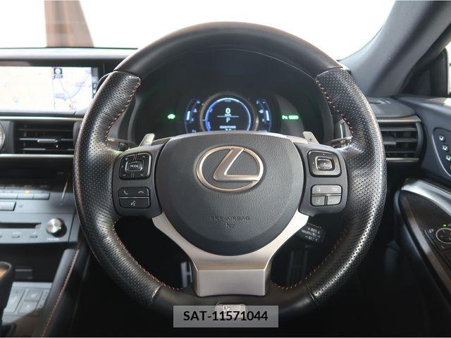 Lexus RC 2018-09 215768-15