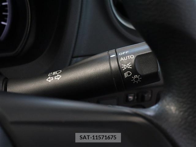 Nissan NOTE 2019-04 379005-28