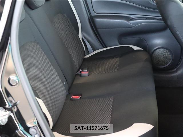 Nissan NOTE 2019-04 379005-13