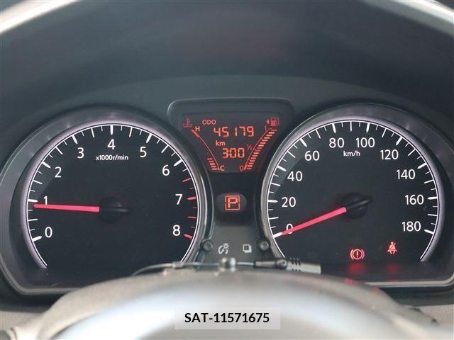 Nissan NOTE 2019-04 379005-9