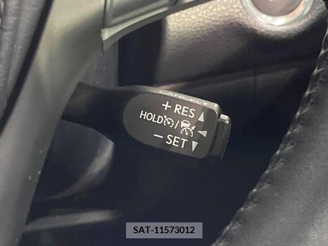 Toyota HARRIER 2018-11 378990-7