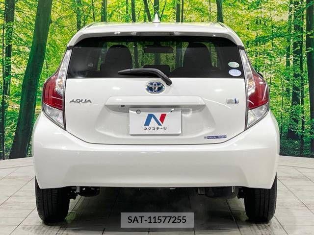 Toyota AQUA 2015-07 214206-15
