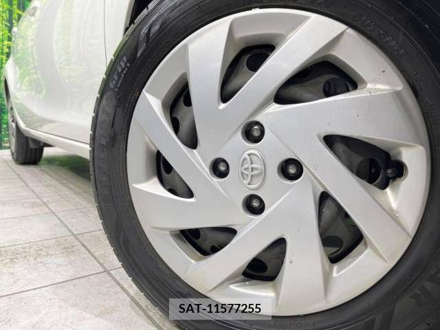 Toyota AQUA 2015-07 214206-13
