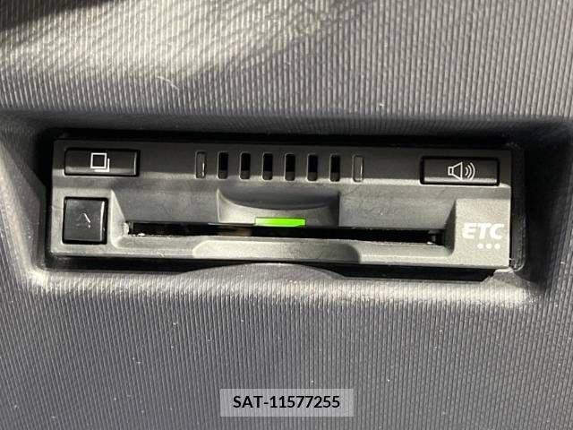 Toyota AQUA 2015-07 214206-7