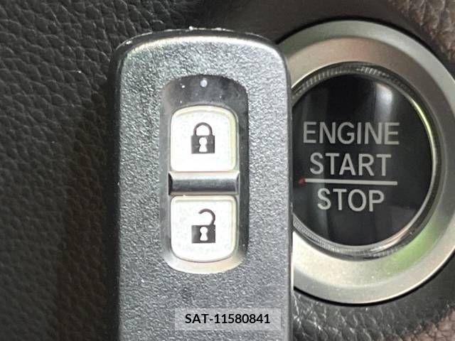Honda N BOX CUSTOM 2022-06 307299-7