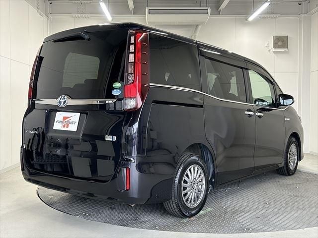 Toyota ESQUIRE 2016-11 191045-4