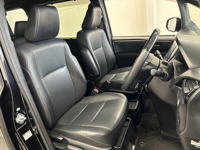 Toyota ESQUIRE 2016-11 191045-19