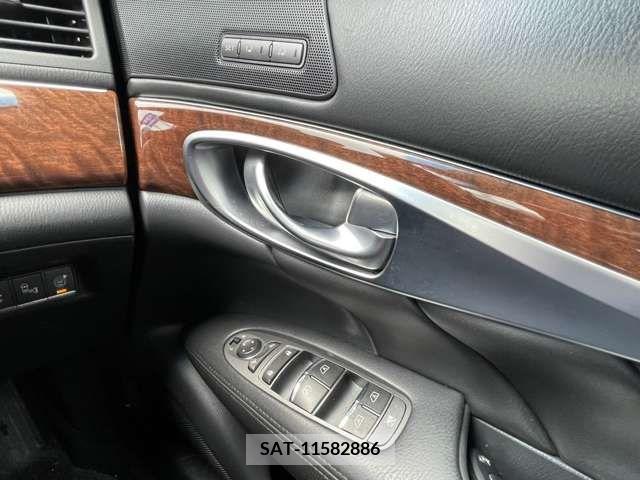 Nissan FUGA 2017-07 329123-15