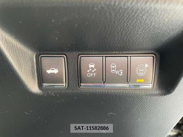 Nissan FUGA 2017-07 329123-17