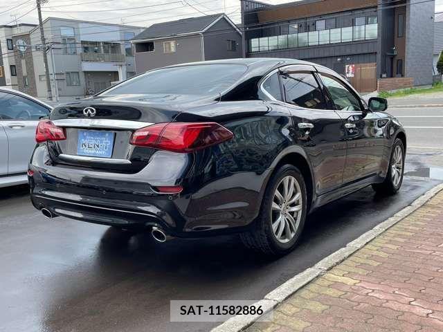 Nissan FUGA 2017-07 329123-3