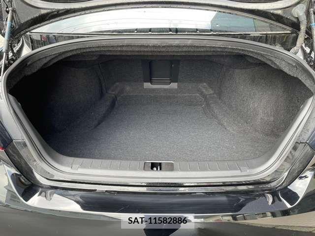 Nissan FUGA 2017-07 329123-8