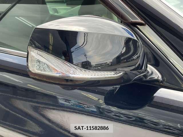Nissan FUGA 2017-07 329123-13