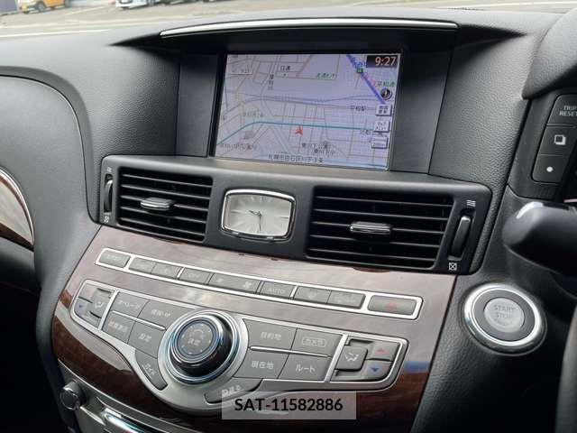 Nissan FUGA 2017-07 329123-19
