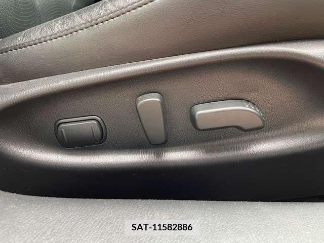 Nissan FUGA 2017-07 329123-12