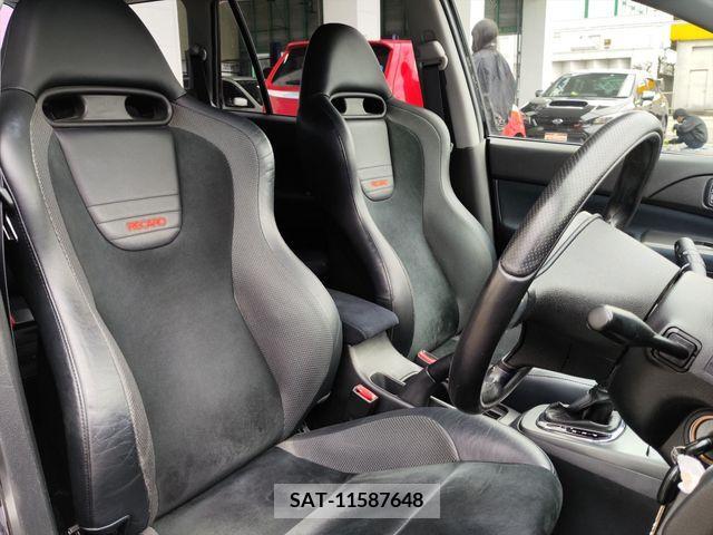 Mitsubishi LANCER WAGON 2005-11 235233-4