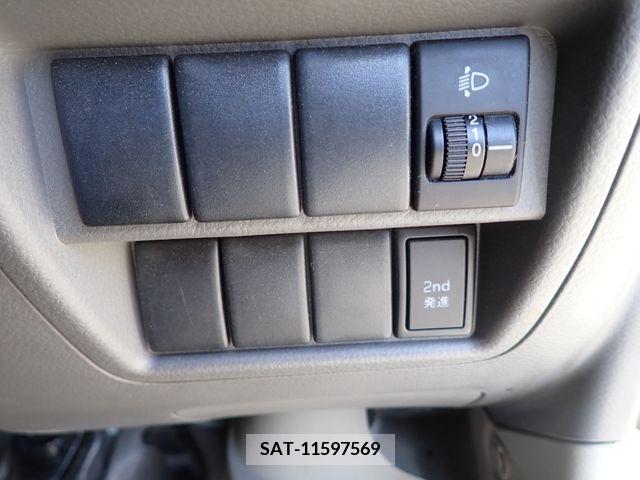 Suzuki EVERY 2018-01 209810-12
