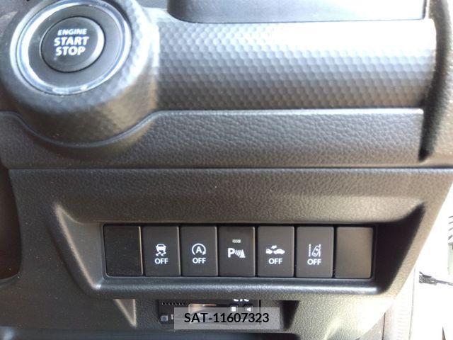 Suzuki X BEE 2018-04 395266-11