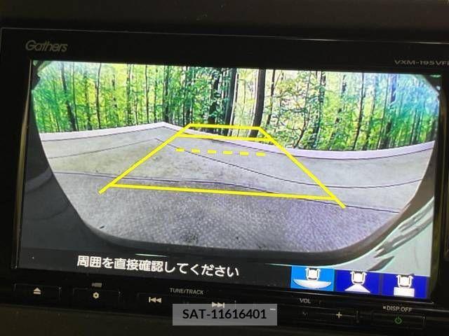 Honda N BOX CUSTOM 2020-01 210750-3