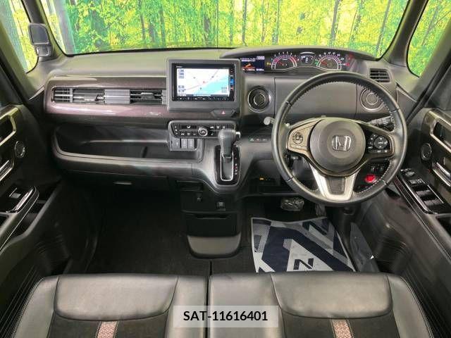 Honda N BOX CUSTOM 2020-01 210750-1