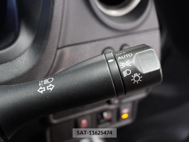 Nissan NOTE 2019-06 280188-25