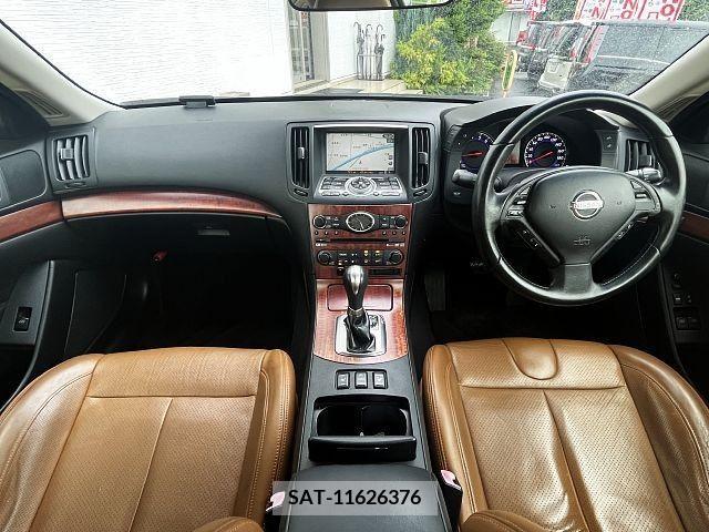 Nissan SKYLINE COUPE 2008-09 377233-1