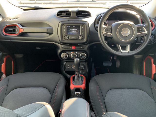 Jeep RENEGADE 2016-08 186399-1