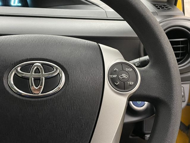 Toyota AQUA 2014-03 191352-21